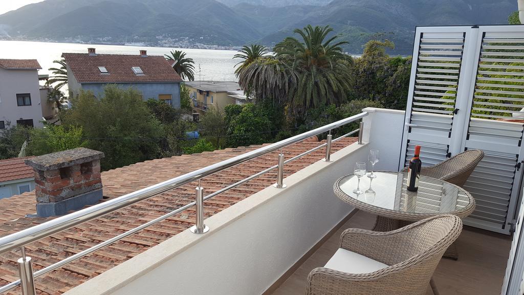 Apartment Milas Tivat Bagian luar foto