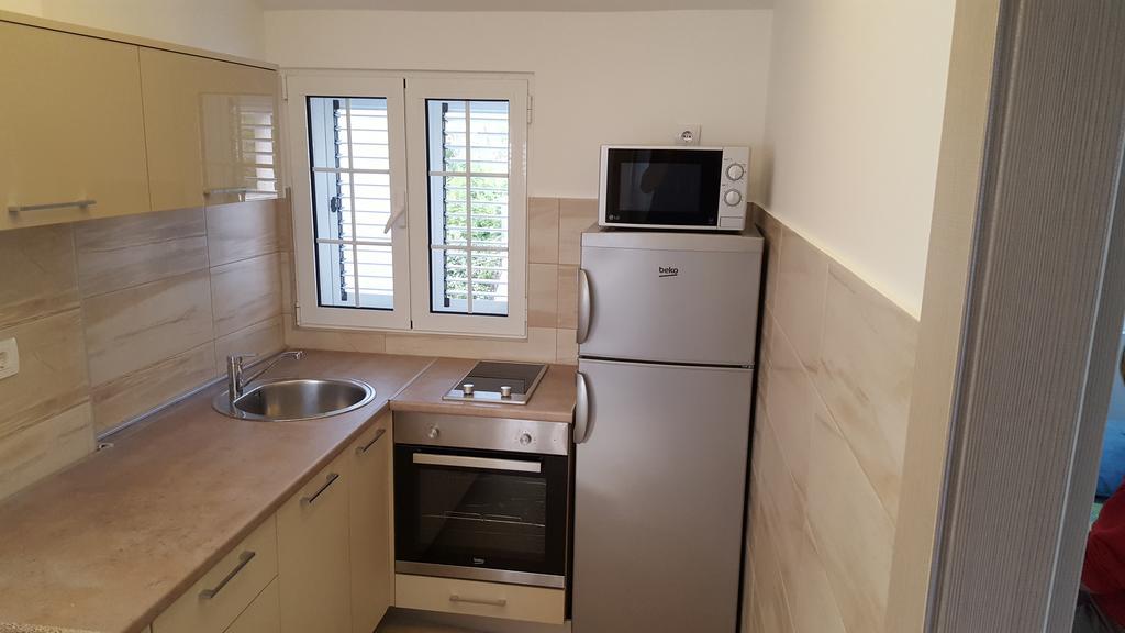 Apartment Milas Tivat Bagian luar foto