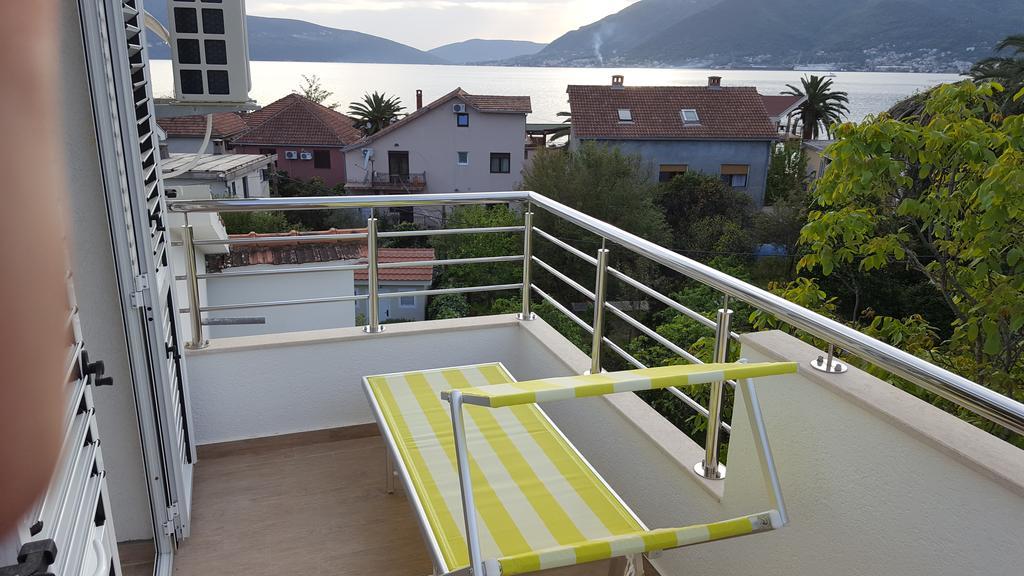 Apartment Milas Tivat Bagian luar foto